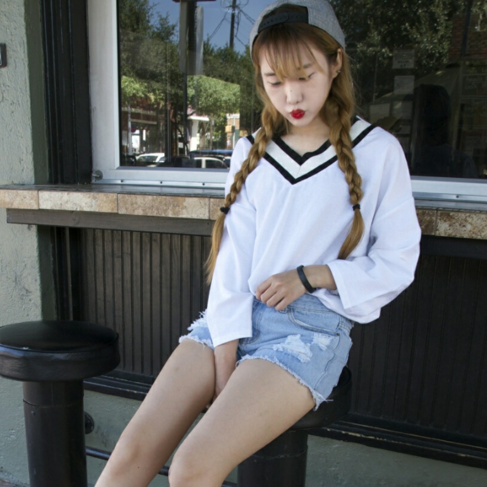 DAMAGED DENIM SHORTS